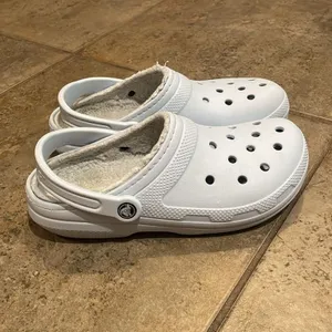 Crocs Pale Blue Classic Lined Clog Shoes Unisex M7 W9 203591 Comfort Faux Fur thumbnail 11