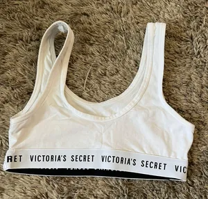 Victoria's Secret Sport Bra thumbnail 2