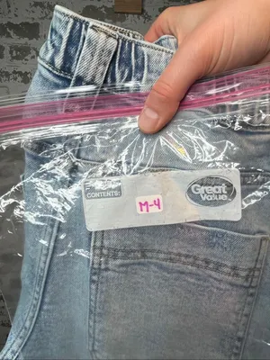 Vervet | women light wash cargo denim jeans 26 thumbnail 3