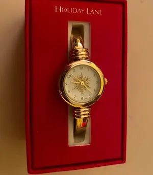 Macy's Gold holiday watch thumbnail 1
