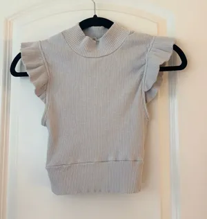 Boutique Top thumbnail 1