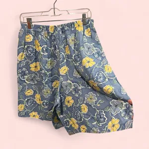Cute flowy pull on grannycore mom shorts pockets bermuda Blue Size 14 thumbnail 3