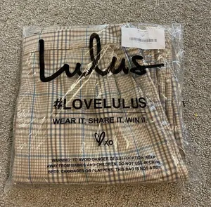 NWT- Lulus Brown & Cream Plaid High Waist Pleat Pants thumbnail 2