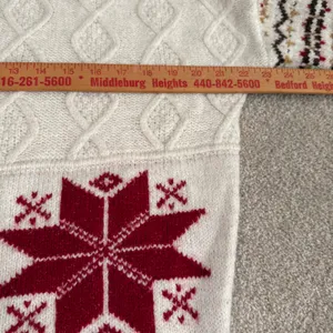 American‎ Eagle Patchwork Fair Isle Snowflake Mock Neck Sweater Medium Cream Red thumbnail 7