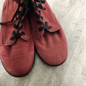 Dr. Martens Storeditch Red Canvas Lace Up Boots Size EU 41 thumbnail 4