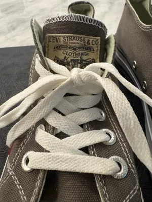 Levis Womens Sneakers Size 81/2 Gray thumbnail 2