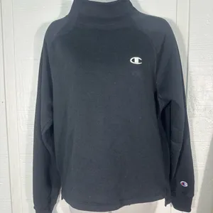 CHAMPION Women’s Sweatshirts Size Medium EUC thumbnail 2