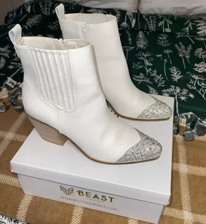 Buckle Deanna Ankle Boot thumbnail 3