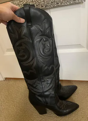 Steve Madden Boots thumbnail 1