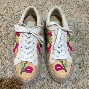 Dolce Vita Azalia Floral Embroidered Woven Raffia Sneakers Size 8.5 thumbnail 5