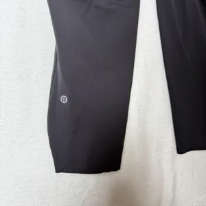 Lululemon Base Pace HR Tight 23" *Brushed Cropped Legging Black Women's Size 10 thumbnail 3