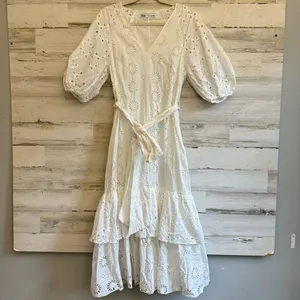 Zara Eyelet Cotton Midi Dress Puff Sleeve Belted Floral Ruffle Tiered Medium thumbnail 3