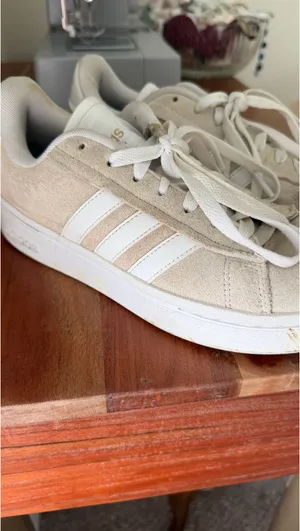 Cream Adidas Sneakers thumbnail 2