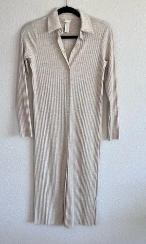 H&M Women's Ribbed Long Sleeve Sweater Dress thumbnail 1