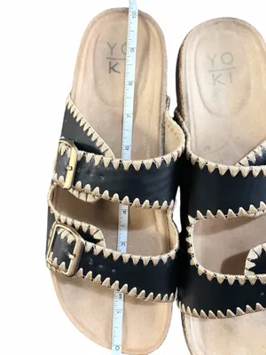Yoki Ladies Slip On Slide Sandals Adjustable Buckle Strap Faux Leather GUC thumbnail 4