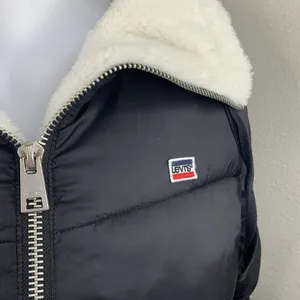 Levis Nylon Puffer Jacket Sherpa Black Sz L Women’s Zipper Coat thumbnail 4