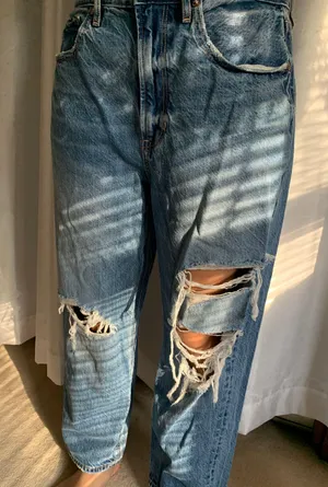American Eagle Outfitters Boyfriend Jeans thumbnail 3