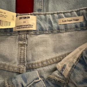 Cotton on low rise baggy jeans thumbnail 6