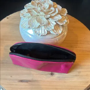 YSL‎ Yves Saint Laurent Parfums Pink Nylon Makeup Pouch thumbnail 7