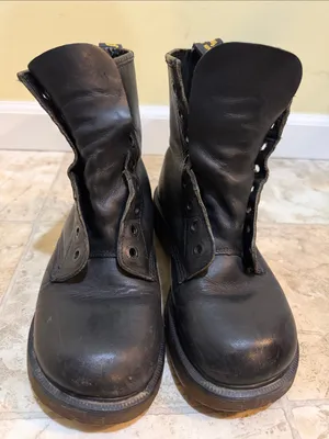 Women’s Dr Martens Vintage Black Leather Lace-Up Combat Boots without Shoe Laces thumbnail 1