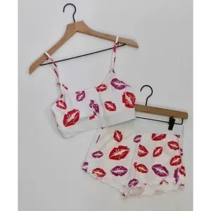 NEW!! HOT LIPS Lipstick Kiss Cropped Loungewear Two‎ Piece Set Top Shorts Small thumbnail 3