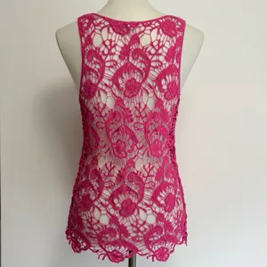 Delia's Crochet Tank Top Large Hot Pink Floral Open Knit Sleeveless Boho thumbnail 5