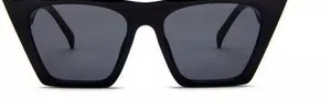 Black cat eye sunglasses thumbnail 3