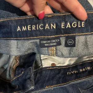 American Eagle Y2K Low-Rise Maxi ‎ Jean Skirt Sz 8 Medium Wash Grunge Denim thumbnail 6