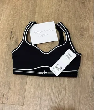Alo Yoga Airbrush Heart Throb Bra thumbnail 2