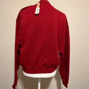 NWT SKIMS SOLD OUT RARE women cotton fleece classic Crewneck sz medium in brick thumbnail 4