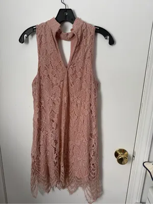 Sleeveless Lace Shift Dress - Dusty Rose thumbnail 2