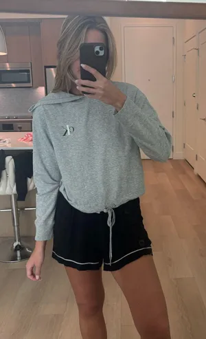 Calvin Klein Sweatshirt thumbnail 2