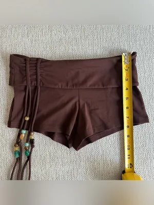 edikted Thia Ruched Bead Foldover Shorts thumbnail 8