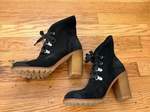 UGG Australia Calynda 1002166 Black Suede Shearling-Lined Lace-Up Heeled Boots 7 thumbnail 1