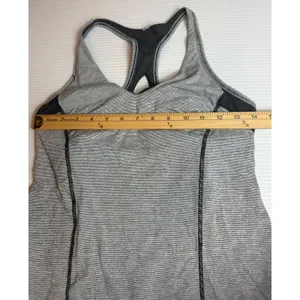 Lululemon Striped Tank Top Racerback Built-In Bra Athletic Workout Gym‎ Size 8 thumbnail 3
