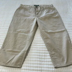Lauren Ralph Lauren Khaki 5-Pocket Capri Pants 21" Inseam Size 12 thumbnail 2
