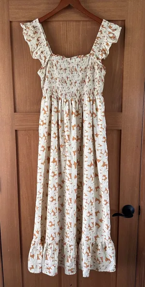 Doe and Rae Rust Floral Print Smocked Ruffle Sleeve Maci Dress Women’s Large thumbnail 1