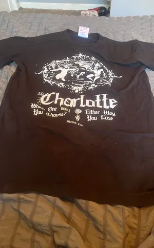 Black tshirt Size M thumbnail 1