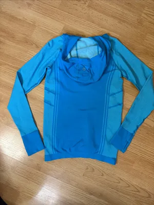 Athleta Teal/Light Turquoise Active Top thumbnail 2