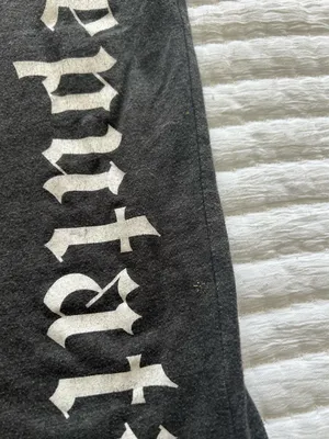 taylor swift reputation tour tee size small thumbnail 3