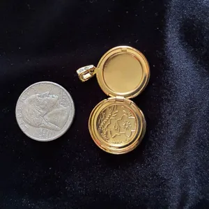 Locket pendant with an angel motif and rhinestone thumbnail 2