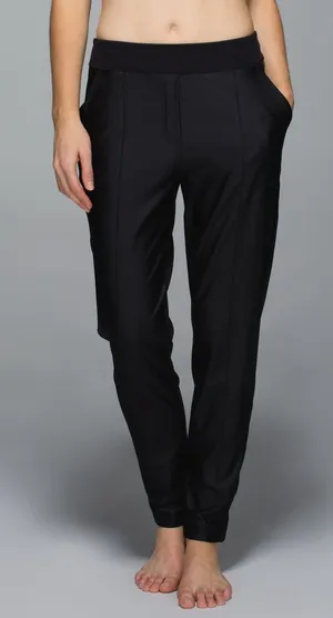 Lululemon Shine trouser black 8 medium thumbnail 1