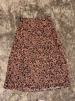 Leopard Print Women's Skirt Size Medium Orange thumbnail 1