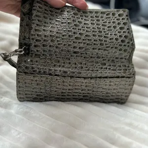 Kenneth Cole Reaction vegan patent leather wristlet wallet thumbnail 5