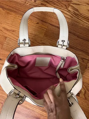 Coach Cream Leather Shoulder Bag thumbnail 8