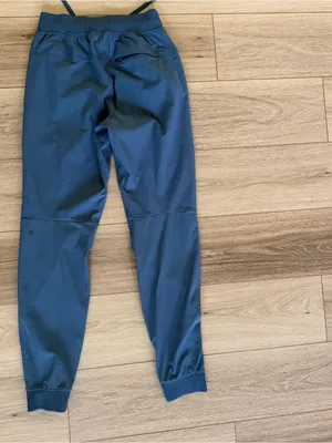 lululemon athletica grey Jogger Pants Size XS thumbnail 5