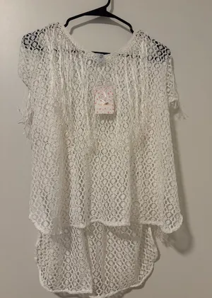 Free People White Sheer Knit Fringe Boho Cover Up Top Size Medium NEW thumbnail 1