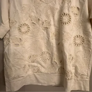 Anthropologie | Saturday, Sunday Laser Cut Flower‎ Top thumbnail 4