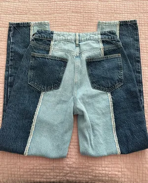 Mom Jeans thumbnail 2