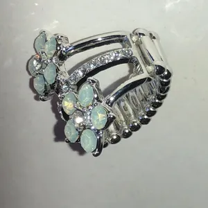 Opalescent Flower Cluster Stretchy Ring thumbnail 5